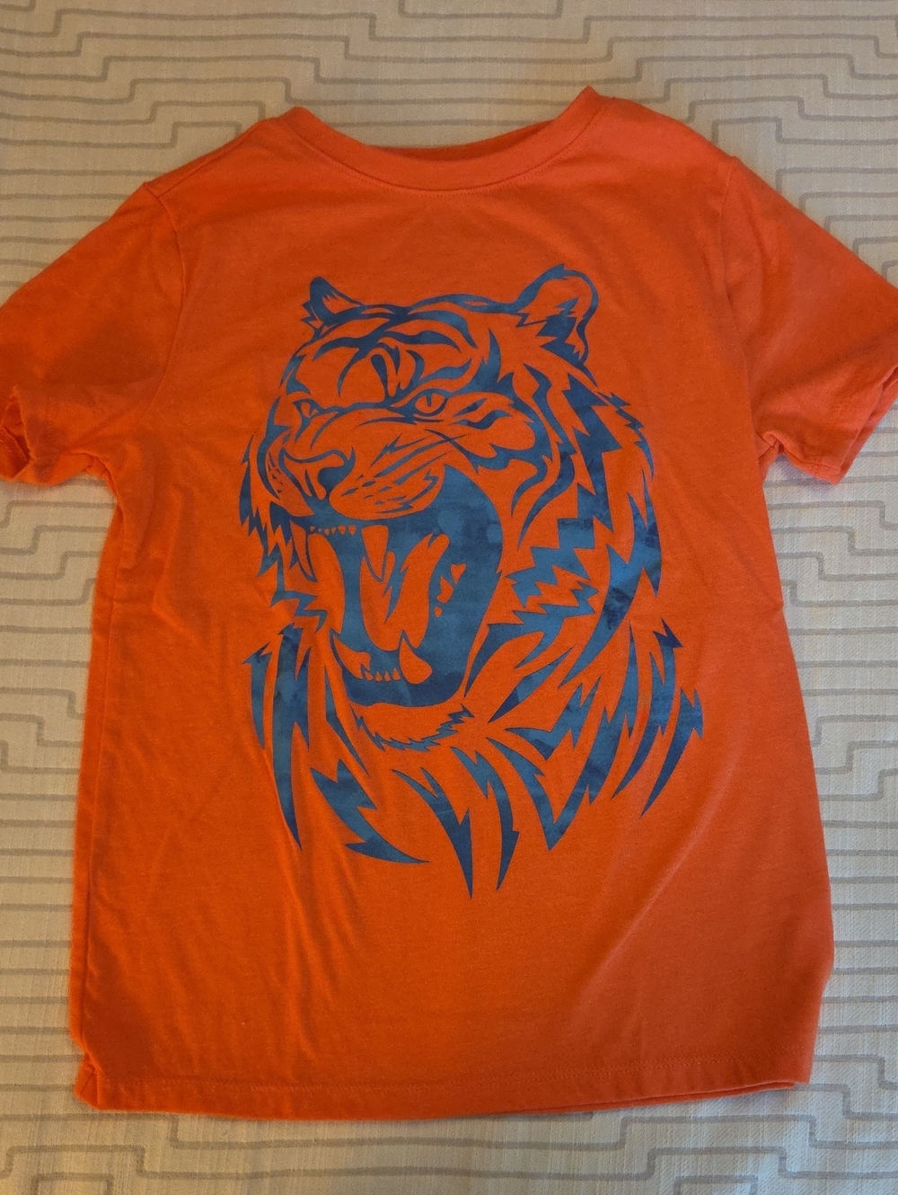 Cat & Jack Graphic Tees Bundle - Size 8 - Picture 3 of 5